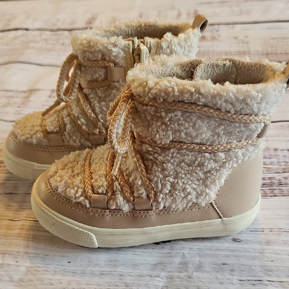 CAT AND JACK PINK TODDLER GIRL BOOTS EUC SIZE 6